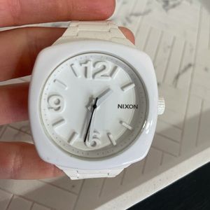 Nixon “The Dial” white watch with rubber band
